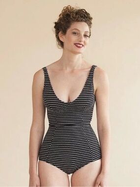 EUC Flawless Eynat Klipper Retro One Piece Swimsuit w/ Tie Waist/Back
